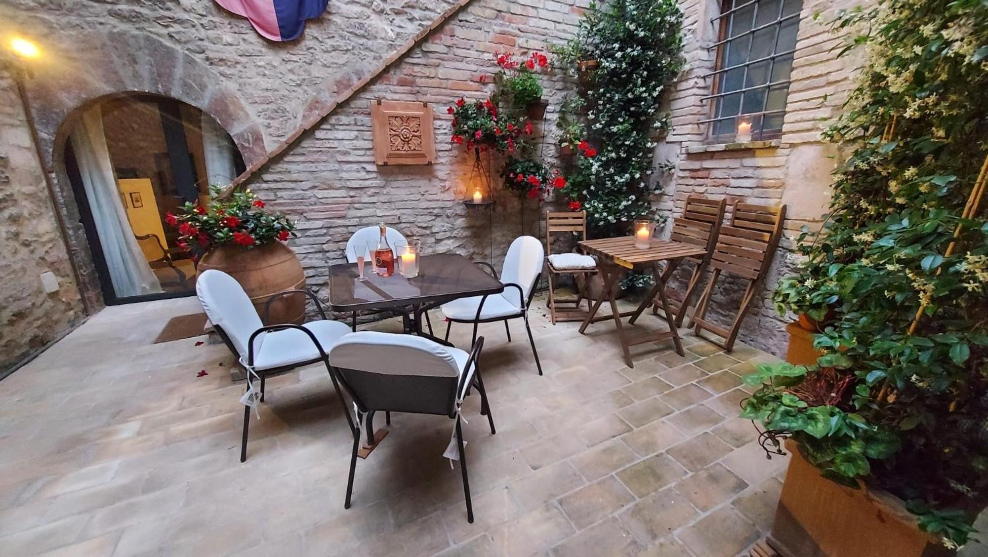 Saint Francis Apartment Asyż Zewnętrze zdjęcie